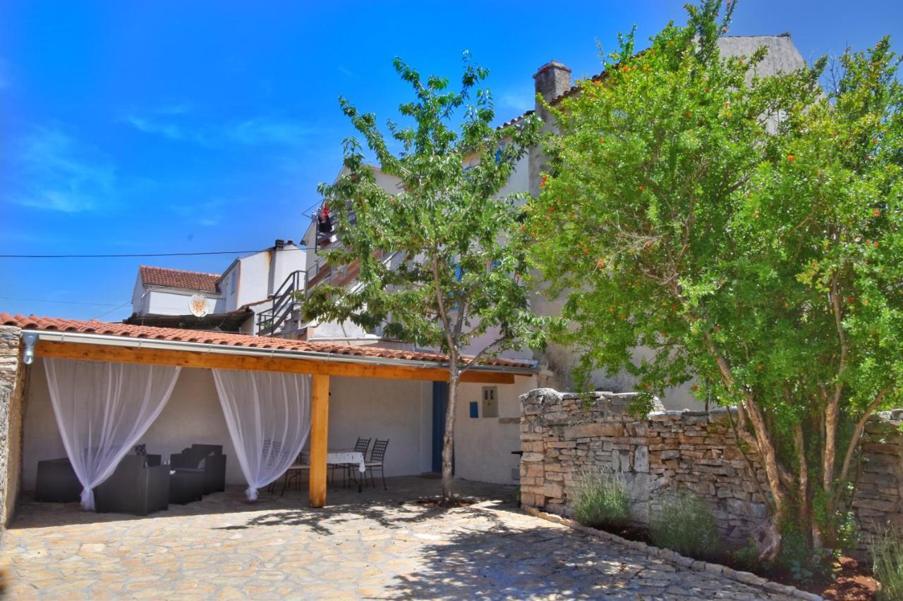 Casa Nini - Cozy House With Sauna And Indoor Jacuzzi Holiday home Sisan