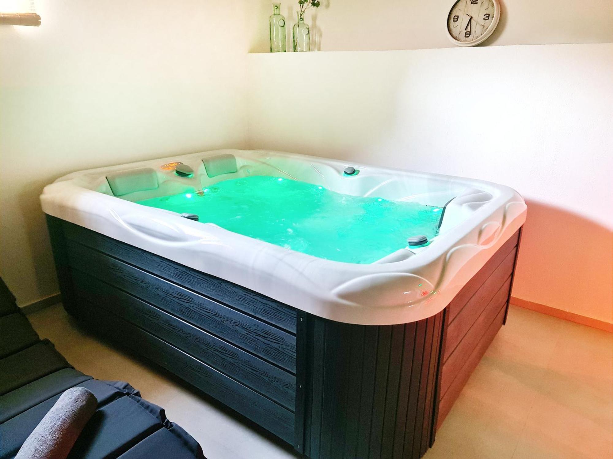 Holiday home Casa Nini - Cozy House With Sauna And Indoor Jacuzzi Sisan